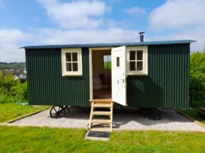 Hill Top Hideaway Shepherds Hut with Hot Tub